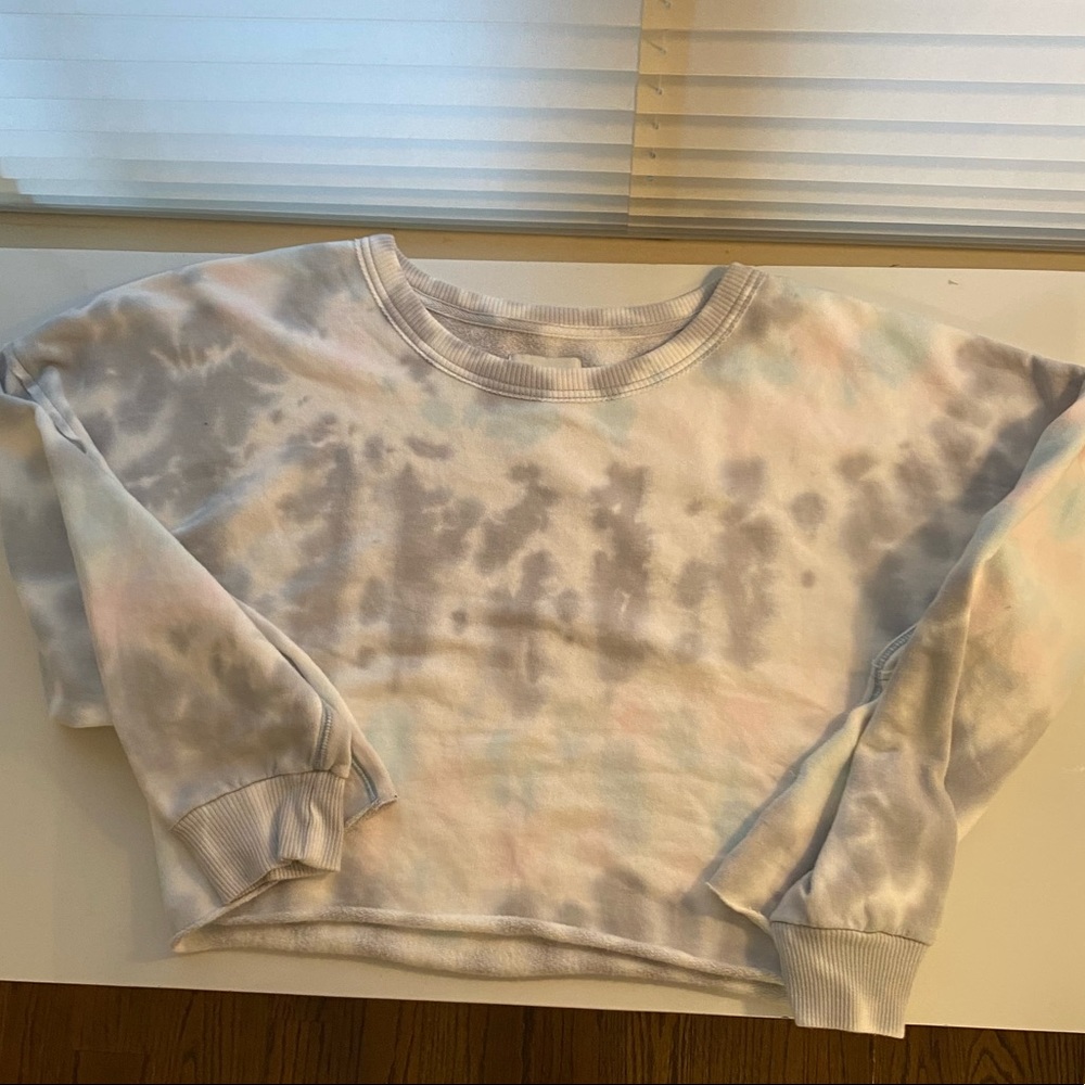 American Eagle tye dye sweatshirt with tags still attached